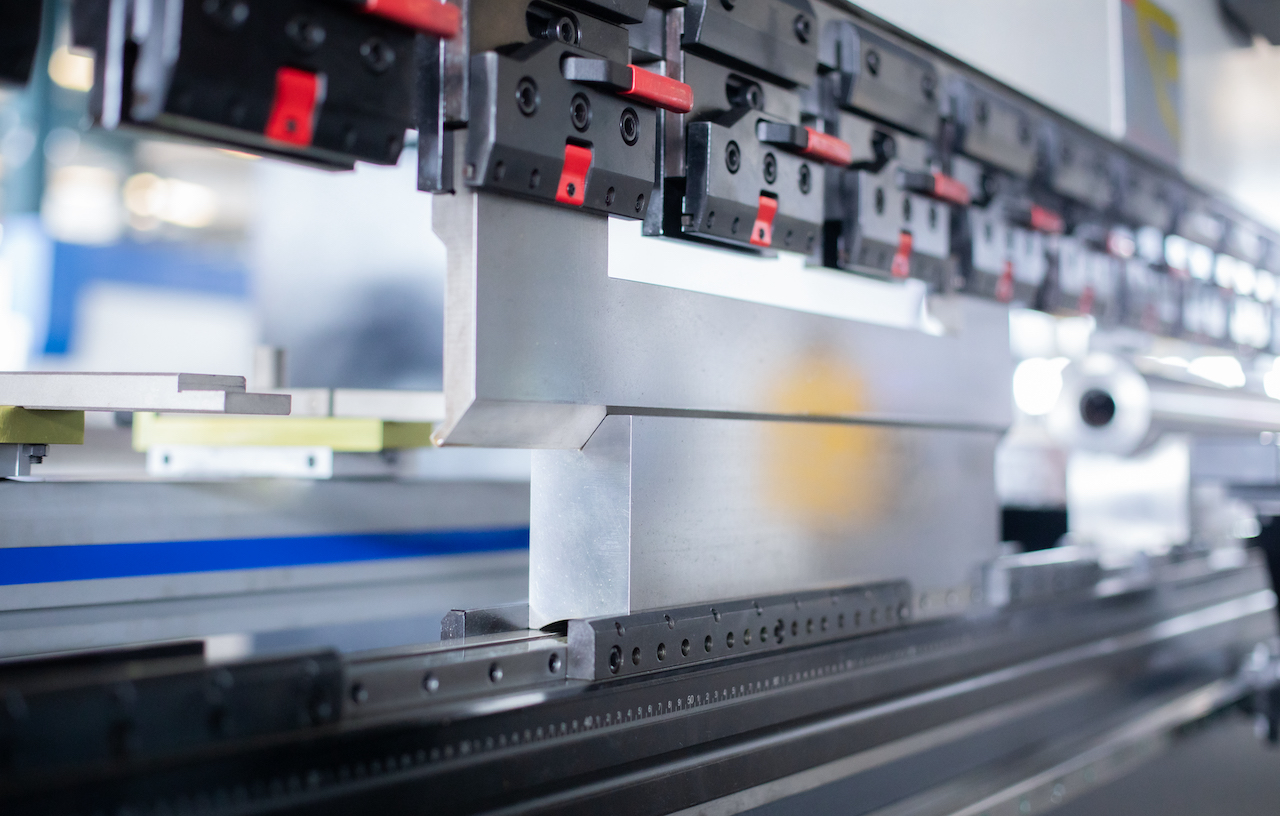 100t Hidravlik Cnc Əyləc Presi Crowning Cnc Pres Əyləc Delem