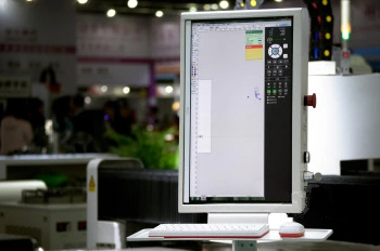 1500*3000mm 500w Racuys Or Ipg Fiber Laser Cutting Machine 1500*3000mm 500w Racuys və ya Ipg Fiber Lazer Kəsmə Maşını