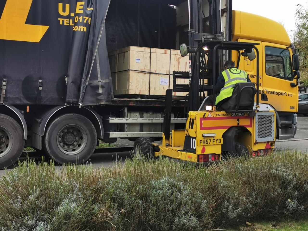 1530 Fiber Laser Cutting Machine For Stainless Steel Carbon Steel Metal Sheet 1530 Paslanmayan Polad Karbon Polad Metal Levha üçün Fiber Lazer Kəsmə Maşını