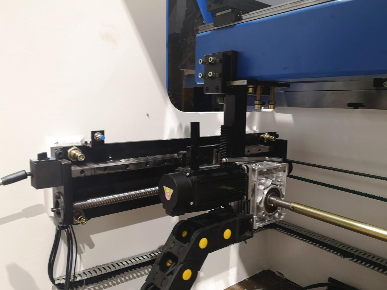 160t-4000 4-axis Cnc Hydraulic Bending Machine Press Brake 160t-4000 4 oxlu Cnc Hidravlik Bükmə Maşını Pres Əyləci