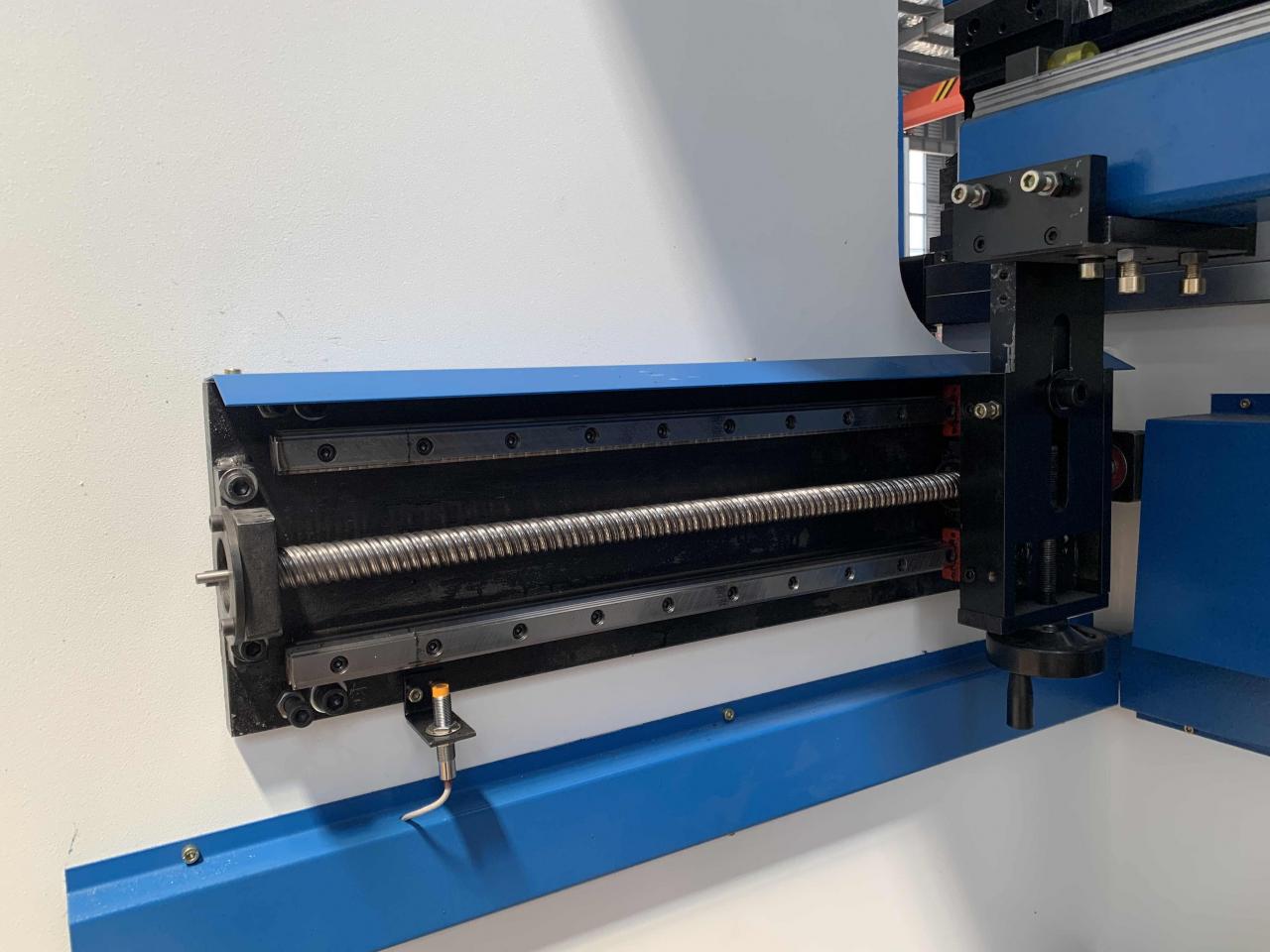 160t-4000 4-axis Cnc Hydraulic Bending Machine Press Brake 160t-4000 4 oxlu Cnc Hidravlik Bükmə Maşını Pres Əyləci