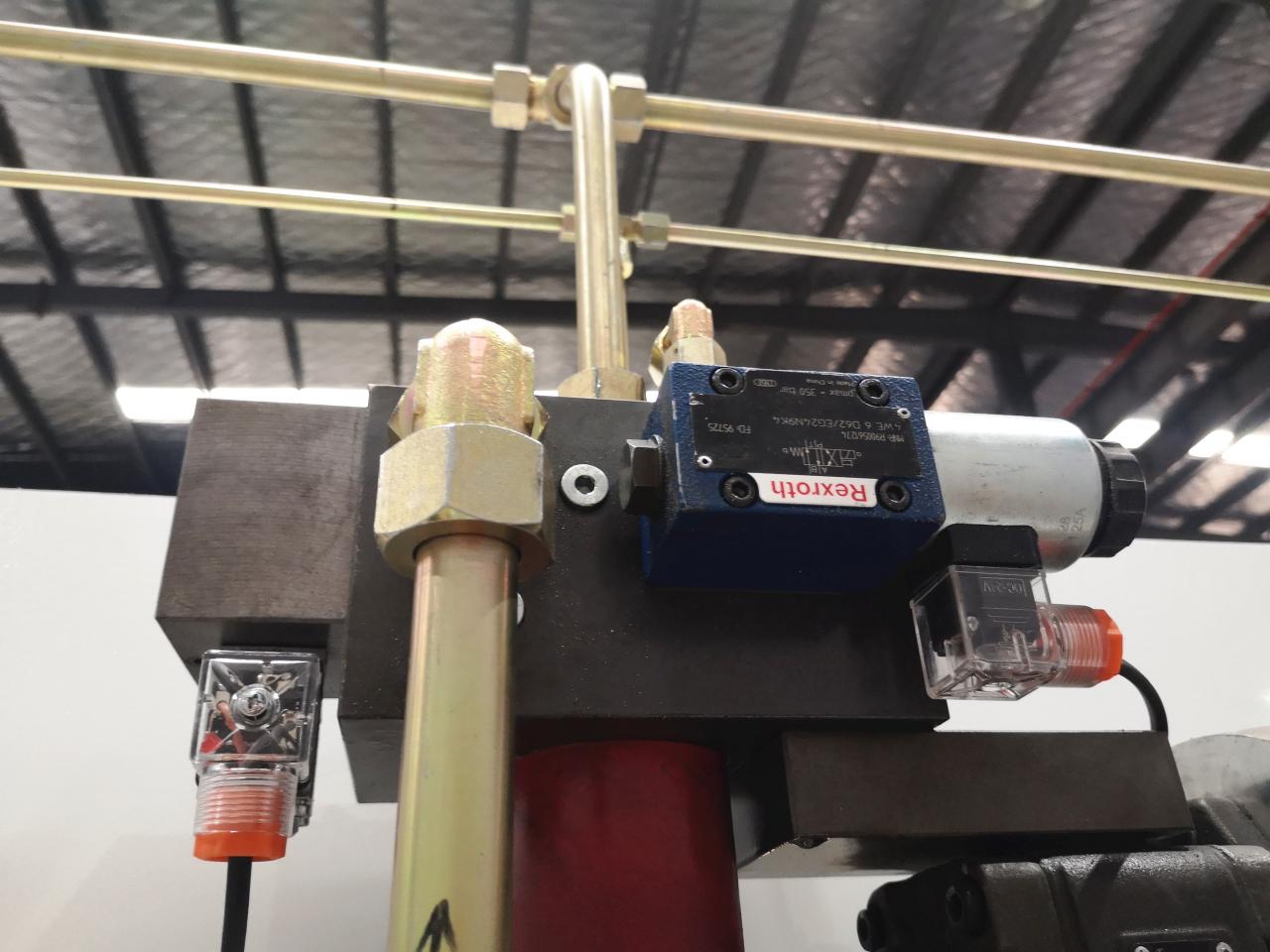 160t-4000 4-axis Cnc Hydraulic Bending Machine Press Brake 160t-4000 4 oxlu Cnc Hidravlik Bükmə Maşını Pres Əyləci