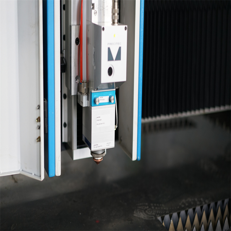2000w Metal Lazer Kesici Cnc Levha Metal Fiber Lazer Kəsmə Maşını