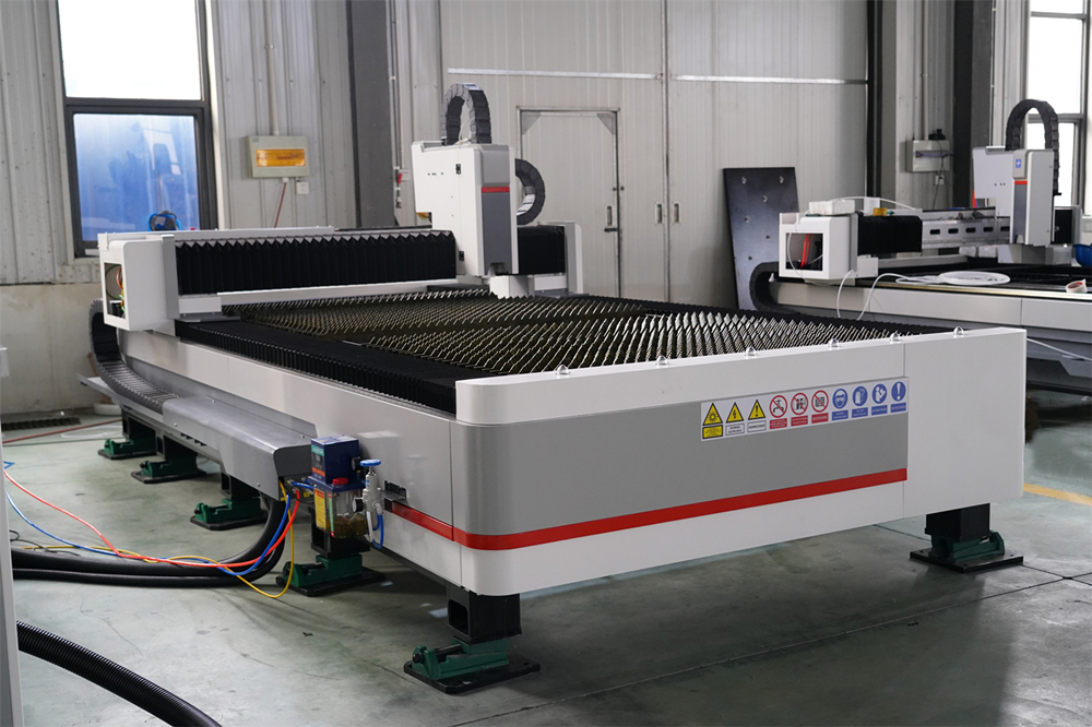 3015 4kw 1kw 2kw 3kw Stainless Steel Cnc Fiber Laser Cutting Machine 3015 4kw 1kw 2kw 3kw Paslanmayan Polad Cnc Fiber Lazer Kəsmə Maşını
