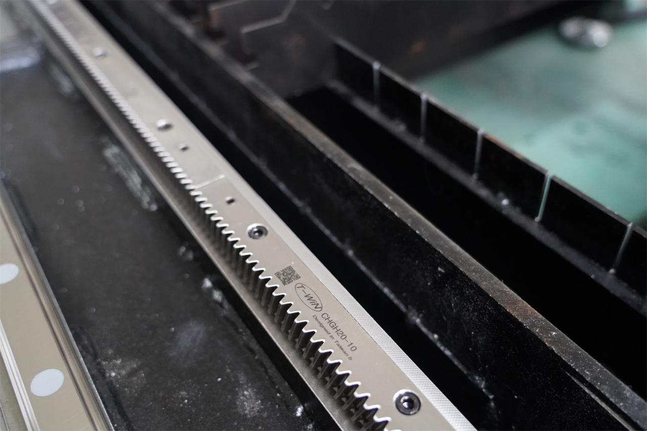 3015 4kw 1kw 2kw 3kw Stainless Steel Cnc Fiber Laser Cutting Machine 3015 4kw 1kw 2kw 3kw Paslanmayan Polad Cnc Fiber Lazer Kəsmə Maşını