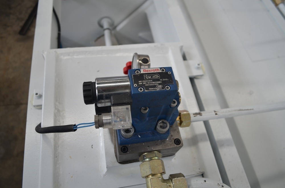 6*3200mm Guillotine Shears Metal Shear Hydraulic Iron Sheet Cutting Shearing Machine 6 * 3200mm Gilyotin Qayçıları Metal Kəsmə Hidravlik Dəmir Levha Kəsmə Makinası