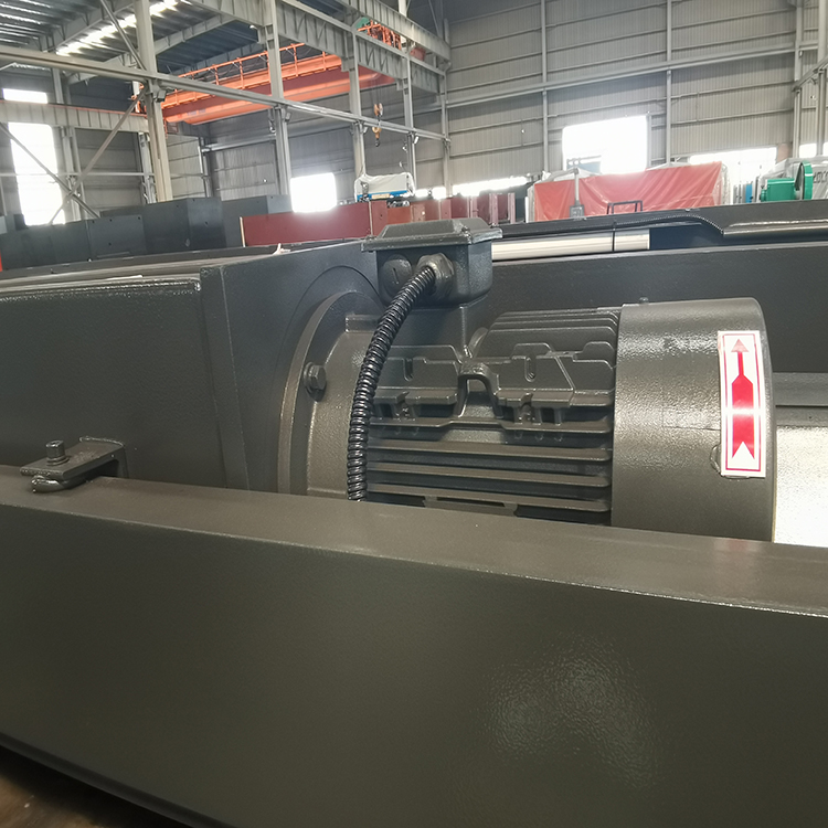 6x3200mm Stainless Steel Plate Cutting Machine, Automatic Iron Sheet Shearing Machine 6x3200mm Paslanmayan Polad Plitə Kəsmə Maşını, Avtomatik Dəmir Vərəq Kəsmə Maşını