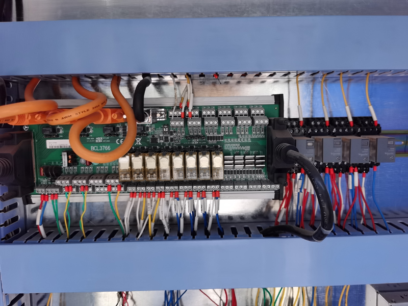 8mm 10mm Carbon Steel Laser Cutter 1530 4020 Cnc Fiber Laser Cutting Machine 8mm 10mm Karbon Polad Lazer Kesici 1530 4020 Cnc Fiber Lazer Kəsmə Maşını