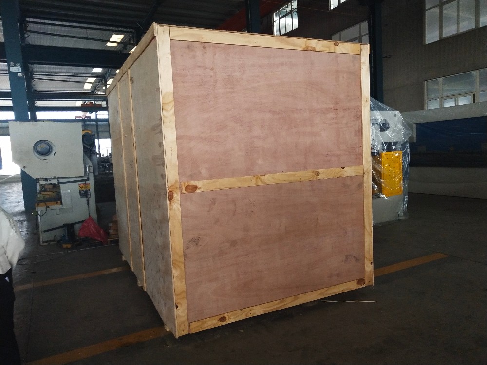 China Metal Hydraulic Press Brake Machine With Reasonable Price Çin Metal Hidravlik Pres Əyləc Maşını Münasib Qiymətlə