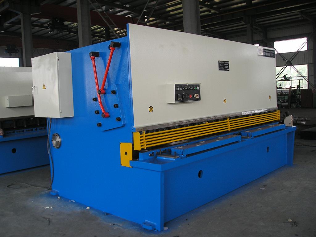 Cnc Hydraulic Metal Stainless Steel Aluminum Shearing Guillotine Cutting Shearing Machine Cnc Hidravlik Metal Paslanmayan Polad Alüminium Kəsmə Gilyotin Kəsmə Makinası