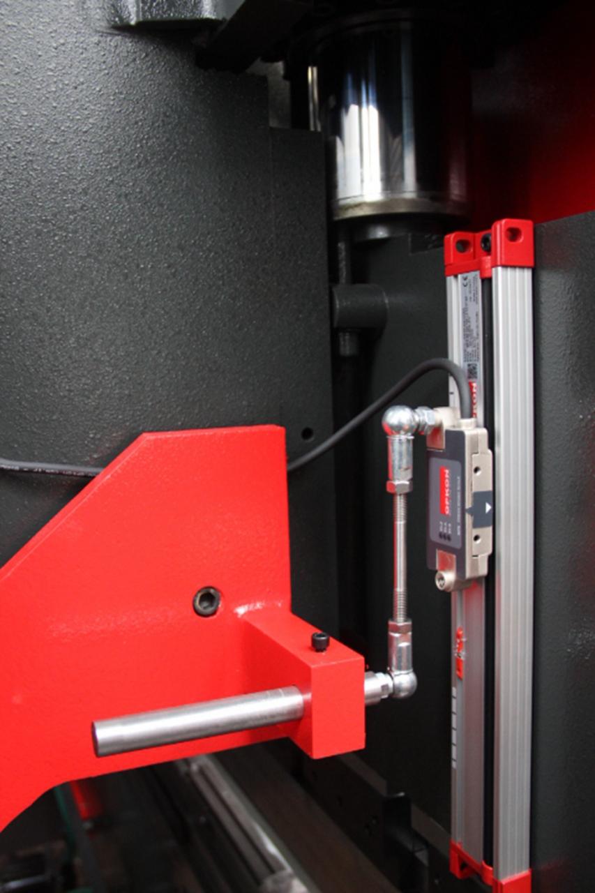 Delem Da66t 125 3+1 4+1 6+1 8+1 Cnc Hydraulic Press Brake For Metal Plate Bending Delem Da66t 125 3+1 4+1 6+1 8+1 Metal Plitələrin Bükülməsi üçün Cnc Hidravlik Pres Əyləc