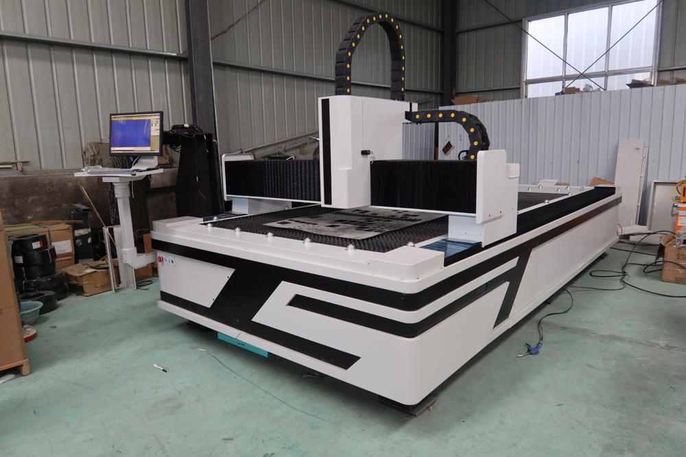 High Precision Fiber Laser Cutting Metal Stainless Steel Carbon 2000w Yüksək Həssas Fiber Lazer Kəsmə Metal Paslanmayan Polad Karbon 2000w