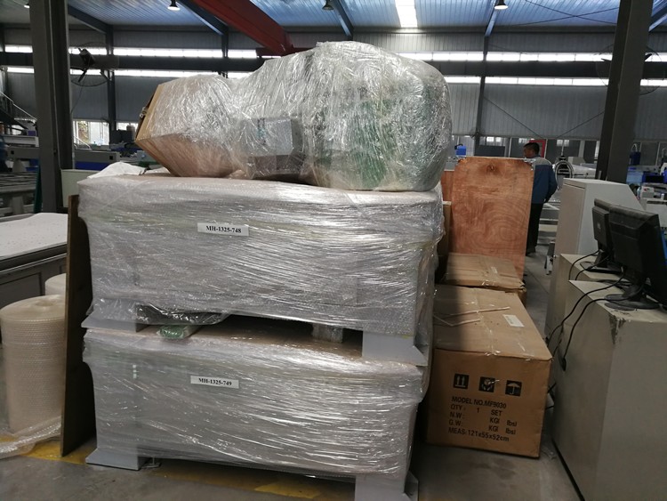 High Quality 1530 Fiber Laser Cutting Machine For Metal 500w 750w 1000w 1500w Metal 500w 750w 1000w 1500w üçün yüksək keyfiyyətli 1530 Fiber lazer kəsmə maşını