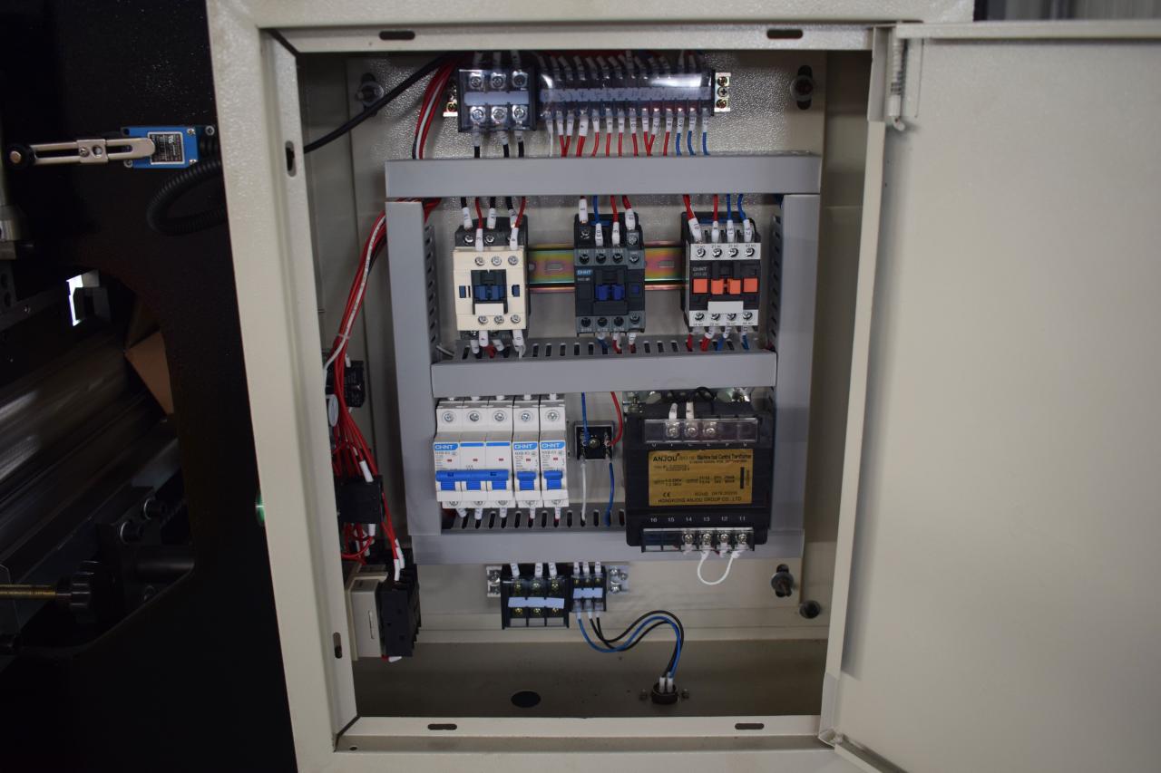 Hidravlik Levha Bükmə Cnc Pres Əyləc Maşını Wc67y