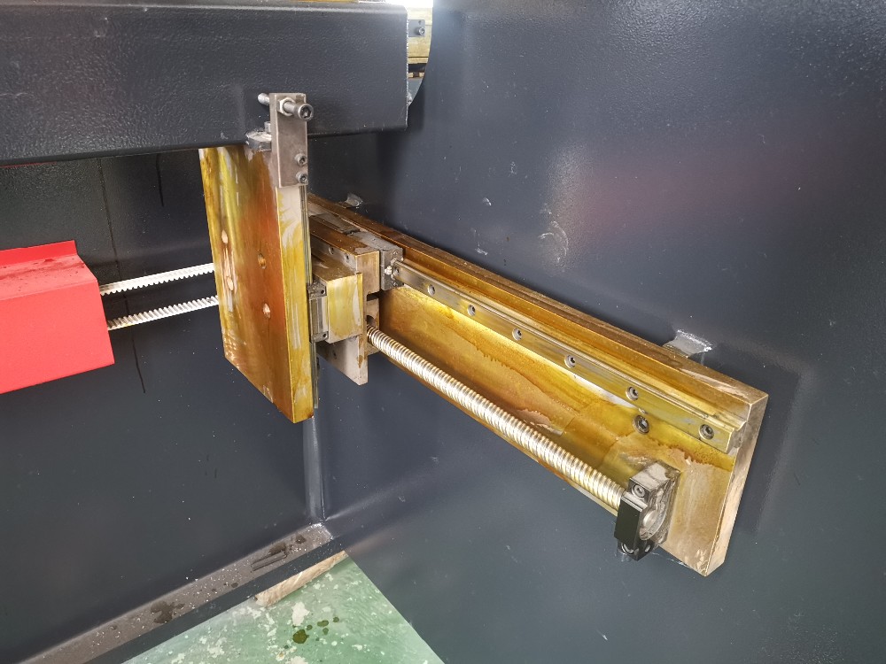 Hydraulic Stainless Steel Wc67y/k-300/6000 Mould Crowning Press Brake Hidravlik Paslanmayan Polad Wc67y/k-300/6000 Kalıp Taclama Pres Əyləci