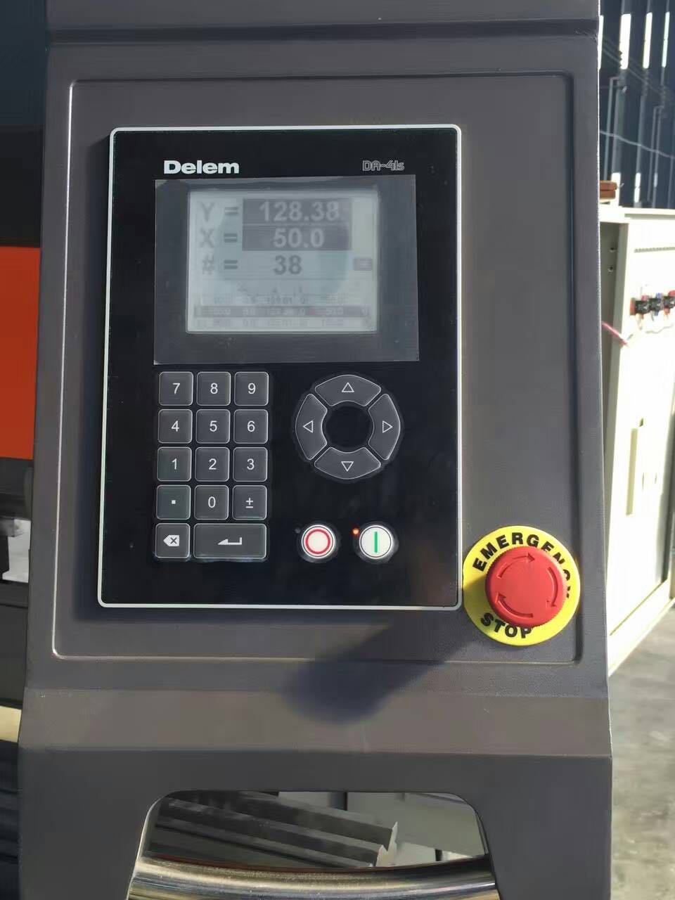 Hydraulic Stainless Steel Wc67y/k-300/6000 Mould Crowning Press Brake Hidravlik Paslanmayan Polad Wc67y/k-300/6000 Kalıp Taclama Pres Əyləci