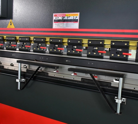 Metal Plate Press Brake Machine / CNC Hydraulic Press Brake Machine Metal Plaka Pres Əyləc Maşını / CNC Hidravlik Pres Əyləc Maşını