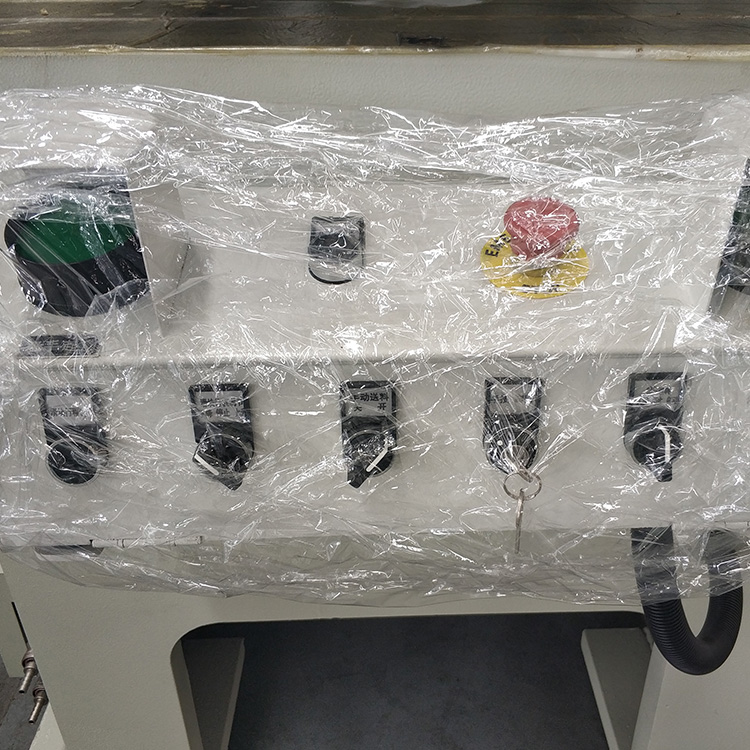 Pnevmatik Sürtünmə Debriyajı Yüksək Performanslı Punch Pres Maşını