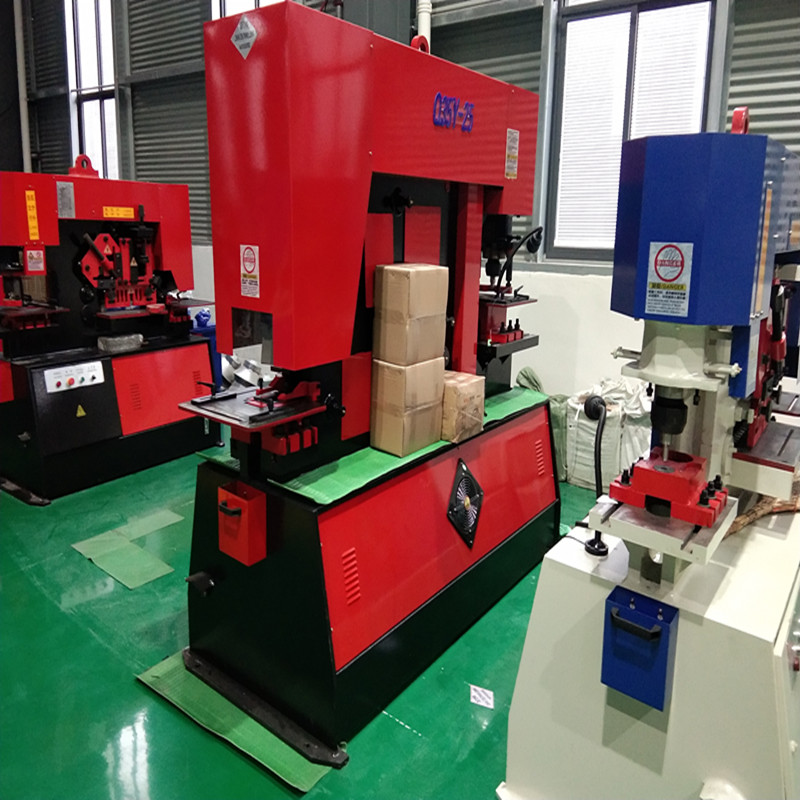 Q35y Series Hydraulic Ironworker Shearing And Punching Machine Q35y Series Hidravlik Dəmirçi Kəsmə və Zımbalama Maşını