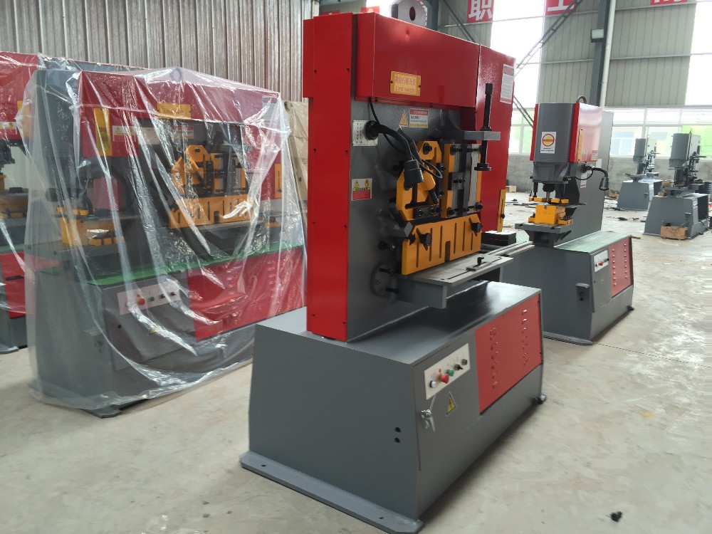 Q35y Series Multifunctional Hydraulic Iron Worker Combined Shearing And Punching Machine Q35y Seriyası Çoxfunksiyalı Hidravlik Dəmir İşçi Kombinə Kəsmə və Zımbalama Maşını