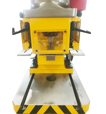Steel Plate Angle Cutting Punching Notching Machine Hydraulic Ironworker For Sale Polad Lövhə Bucaq Kəsmə Zərbə Çəkmə Maşını Hidravlik Dəmirçi Satılır