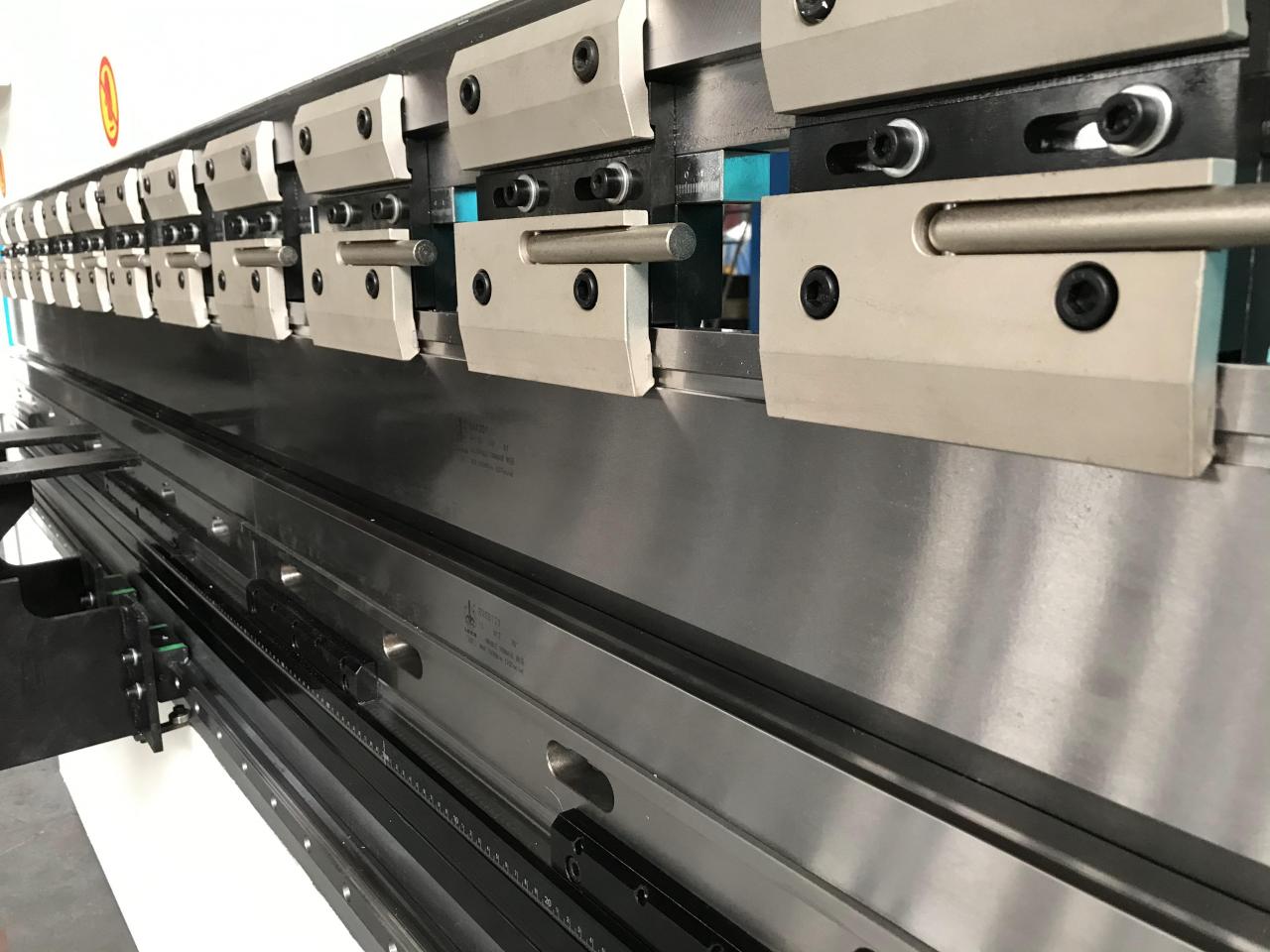 Wc67y-65/2500 Oem Hidravlik Pres Əyləc Maşın Polad Bükmə Maşın